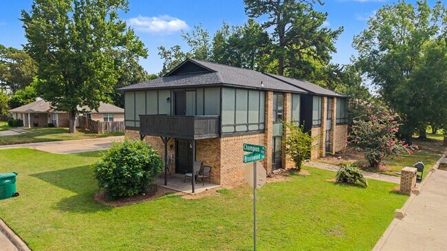 Foto del edificio - 322-328 Brookwood