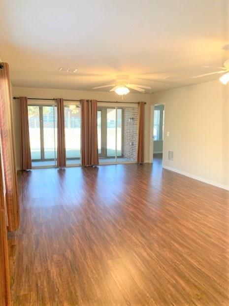 Foto del edificio - 604 Oakland Hills Ln