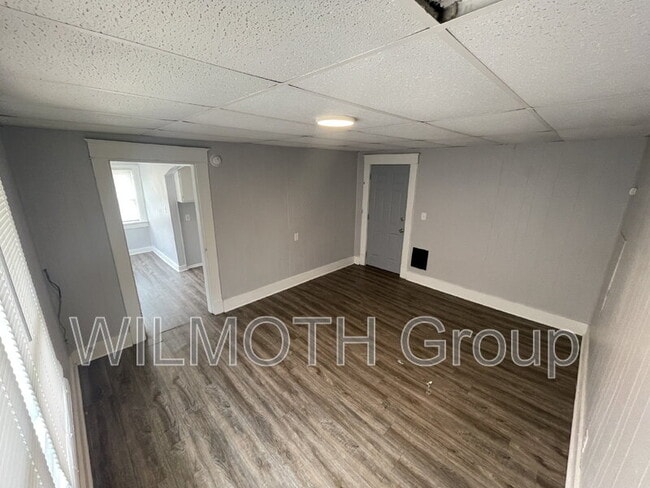 Building Photo - 129 W Hendricks St