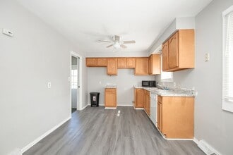Building Photo - 4905 Donovan Dr
