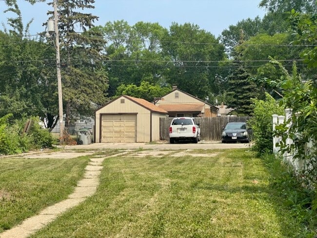 Building Photo - 4456 N 45th St