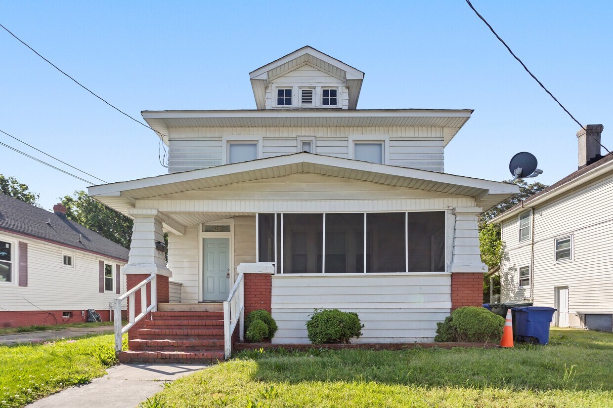 Foto principal - 740 29th St