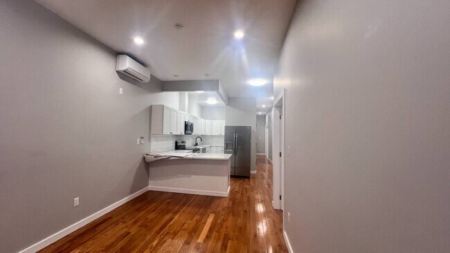 Foto del edificio - 5422-5425 5th Ave