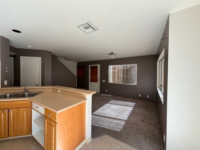 Building Photo - 91-574-574 Makalea St