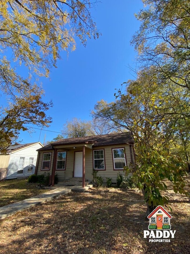 Building Photo - 105 S Lide Ave