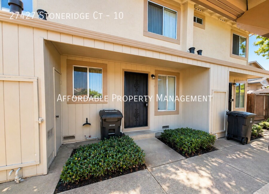 27427 Stoneridge Ct