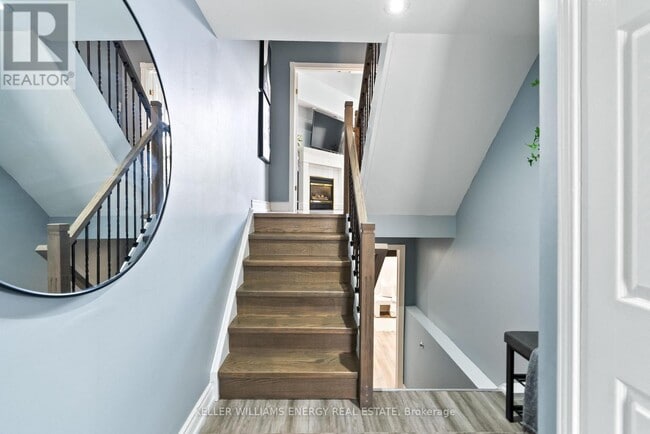 Building Photo - 1330 Trowbridge Dr