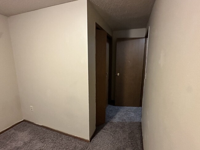Building Photo - "Cozy 2-Bedroom Gem in Minot with Efficient 525 sq. ft. Living Space!"