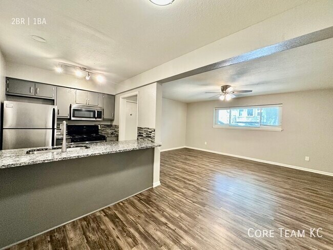Foto del edificio - 703 E 40th St