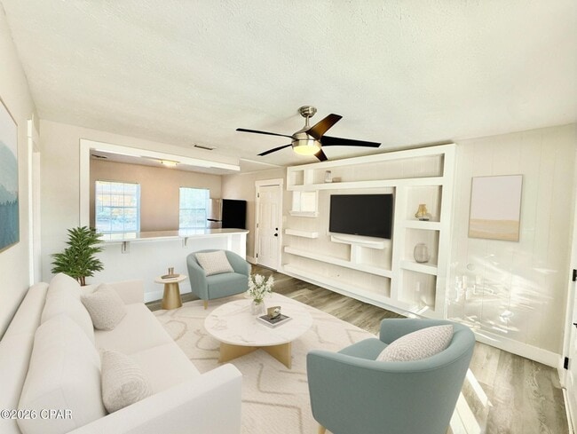 Building Photo - 1305 Flower Dr