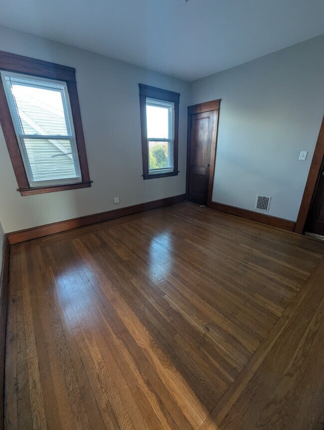 Foto del edificio - 139 Beacon Ave