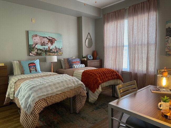 Building Photo - Grayson