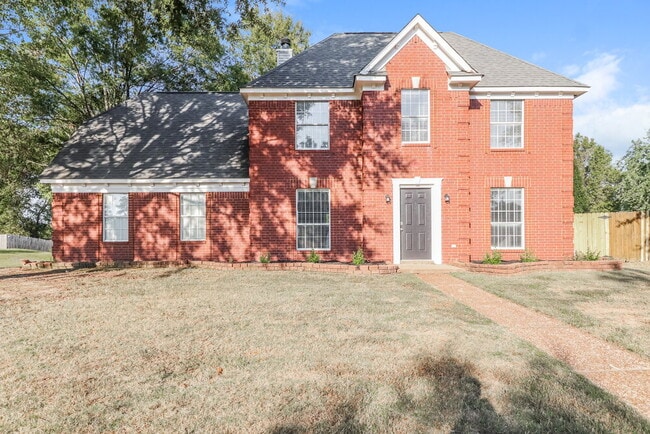 Building Photo - 15 Oaklake Cove