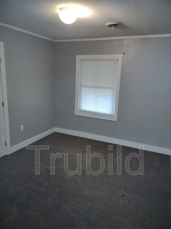 Building Photo - 5438 Marie St