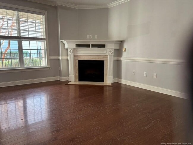 Foto del edificio - 381 Gallery Dr