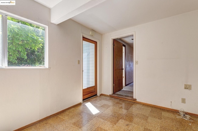 Building Photo - 6022 Merriewood Dr