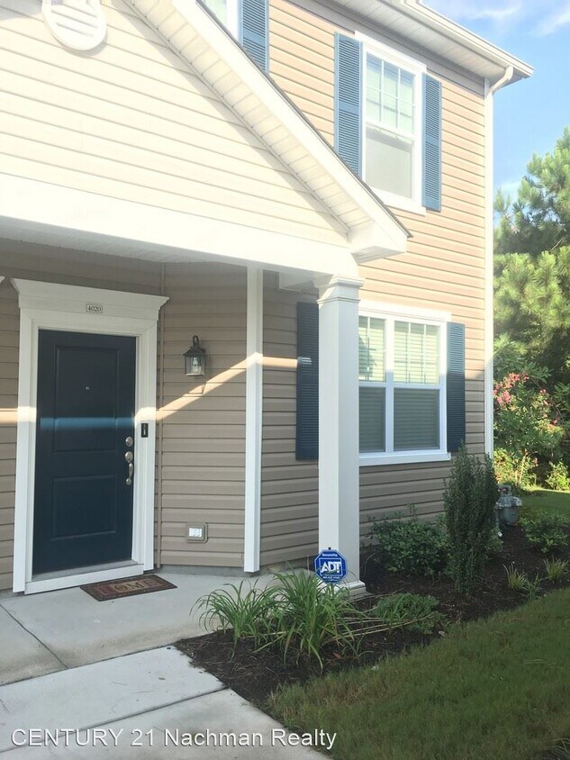 2 br, 2.5 bath House 4020 Clarendon Way House Rental in Virginia