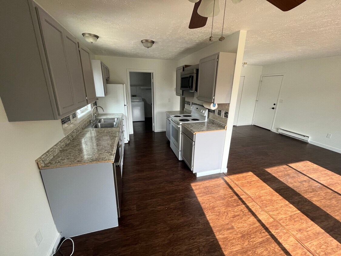 4465 Manhattan W, Traverse City, MI 49685 House Rental in Traverse