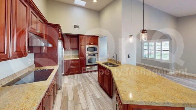 Foto del edificio - 5420 E Paradise Ln