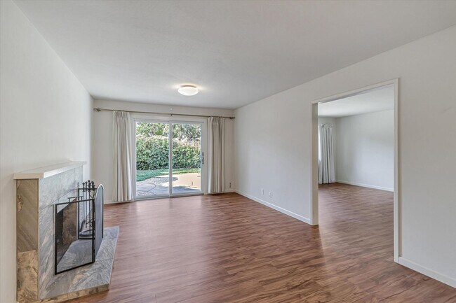 Foto del edificio - Charming Home with Great Schools in Great ...