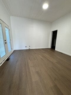 Building Photo - 3 Bedroom 2 Bath with Oversized Yard!