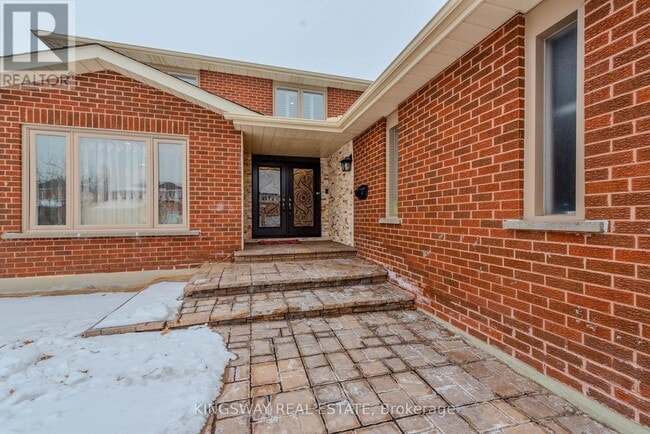 Building Photo - 298 Forest Dr