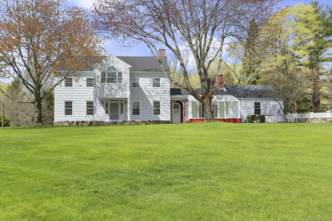 Building Photo - 1191 Smith Ridge Rd
