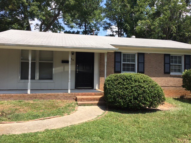 Foto principal - 5415 Snow White Ln