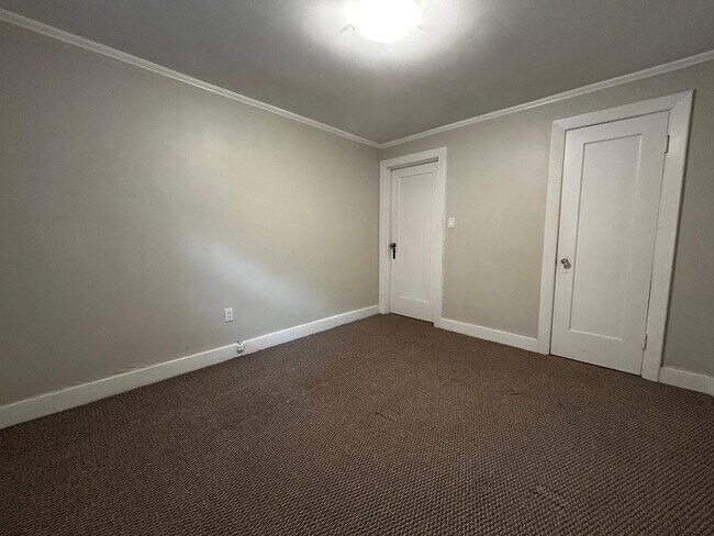 Photo du bâtiment - 1086 W 10th Ave