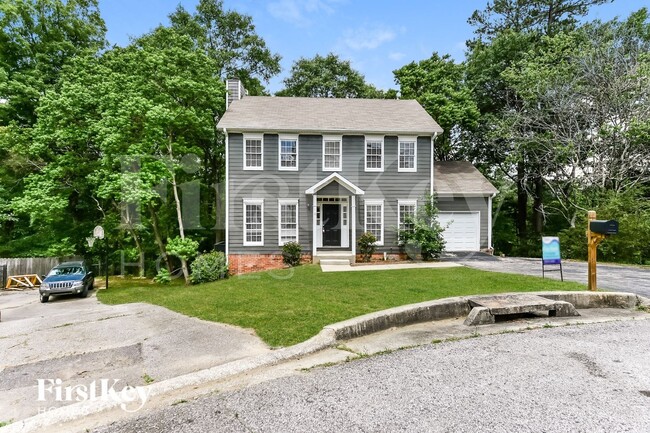 Building Photo - 1600 Brookview Cove