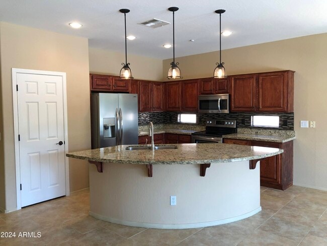 Foto del edificio - 12399 W Roberta Ln