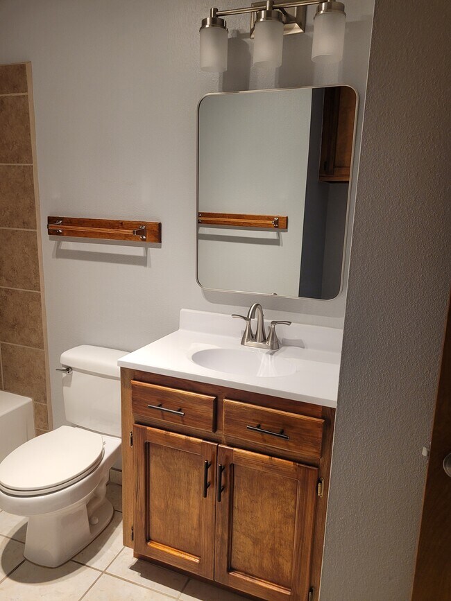 Foto del edificio - 1319 Pacheco Ct