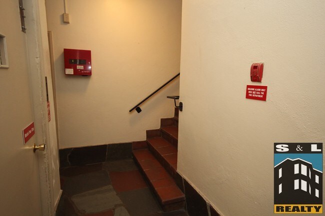 Foto del edificio - 1665 Chestnut St