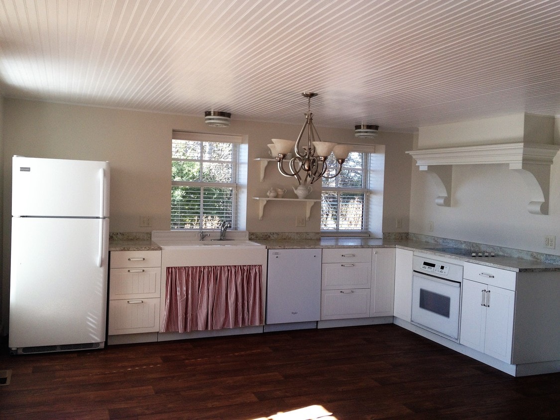 120 W 10th St, Dell Rapids, SD 57022 Condo for Rent in Dell Rapids