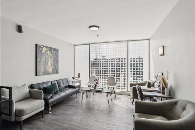 Building Photo - 8375 Fountain Ave