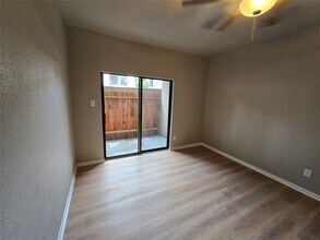Building Photo - 1818 Augusta Dr