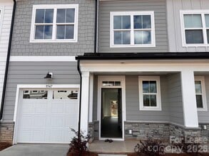 Building Photo - 9547 Munsing Dr