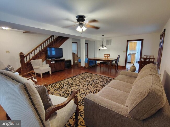 Foto del edificio - 518 Brunswick St