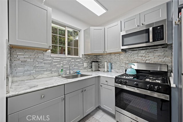 Foto del edificio - 2406 W 76th St