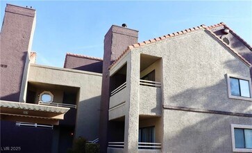 Building Photo - 5016 S Rainbow Blvd