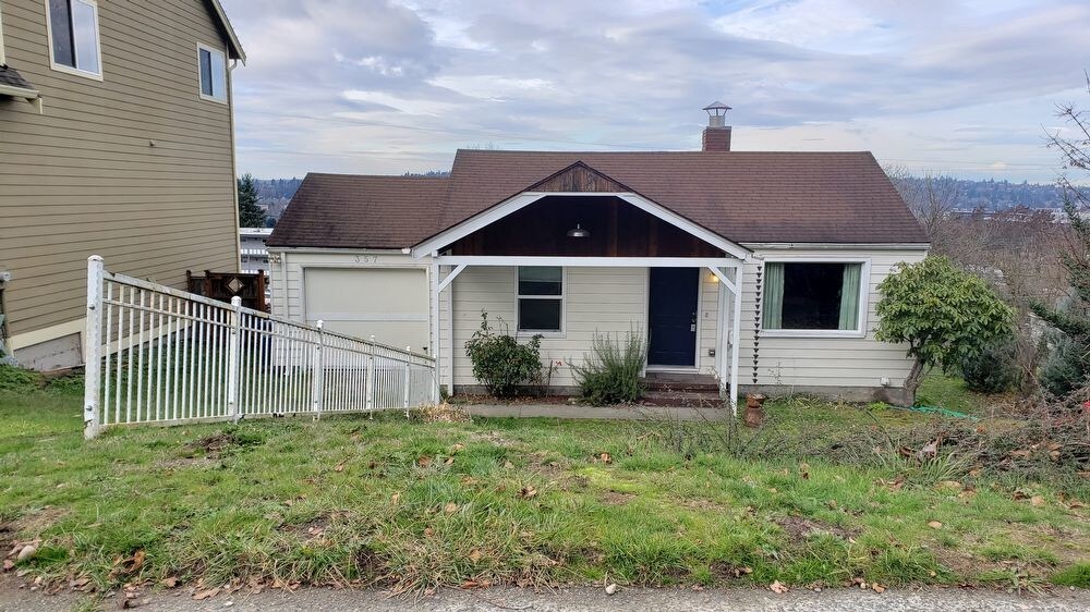 Renton home with view House Rental in Renton, WA