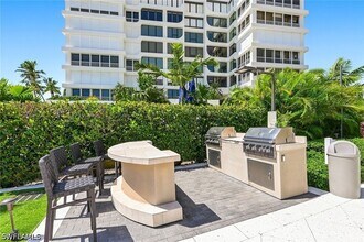Building Photo - 4251 Gulf Shore Blvd N