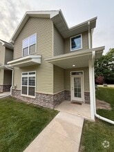 Building Photo - 1318 N Dodge St Ct