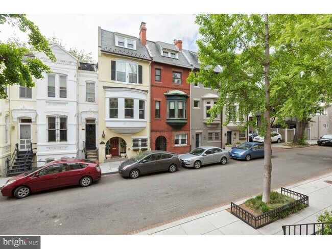 Foto del edificio - 1828 Corcoran St NW