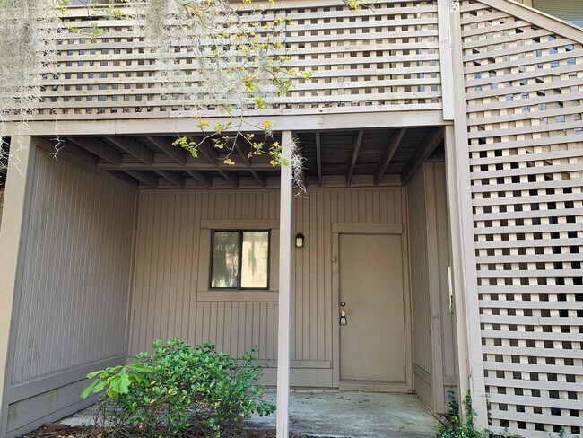 Foto del edificio - Move in Ready West Ashley Condo!