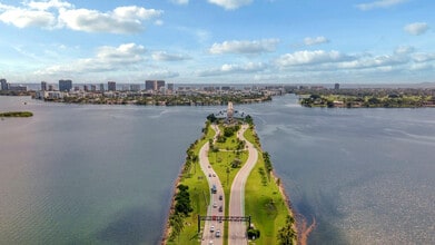 Building Photo - 11930 N Bayshore Dr