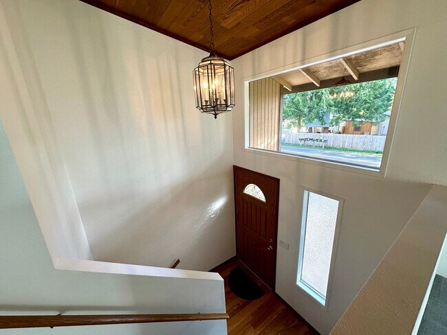 Building Photo - 3547 Willowwood Ave