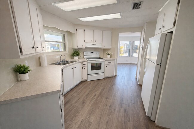 Foto del edificio - 204 52nd Ave Terrace E