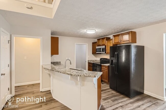 Foto del edificio - 4 br, 2 bath House - 210 Riveredge Way UNIT