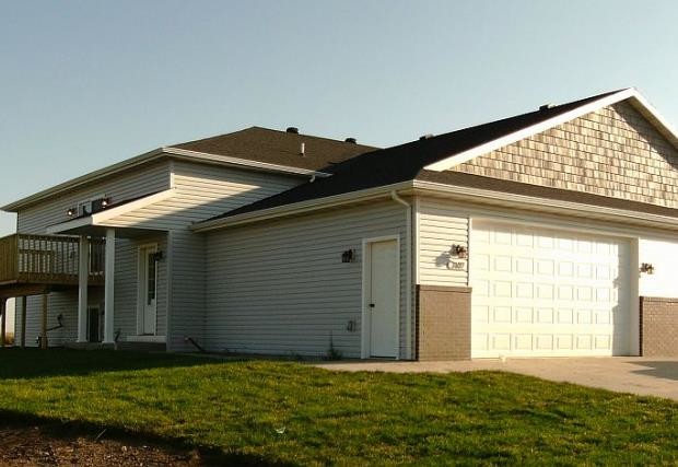 Building Photo - Bakken Twinhomes
